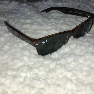 RayBan Wayfarer Sunglasses